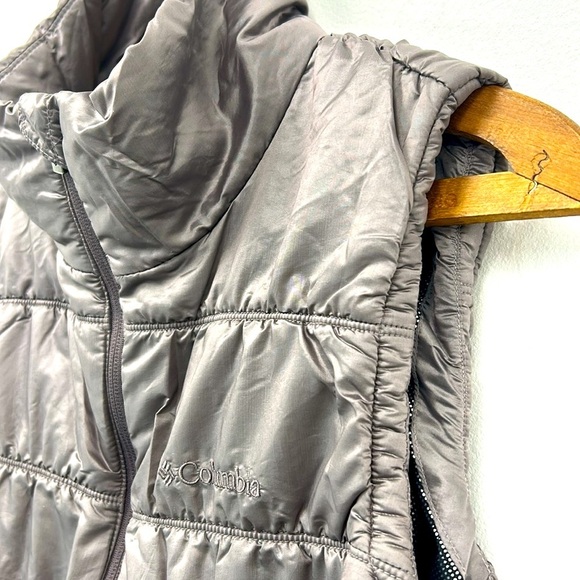 Columbia Omni-Heat Puffer Vest Women's Medium Walk Run Hike Outdoor Warm Camp - Picture 4 of 9